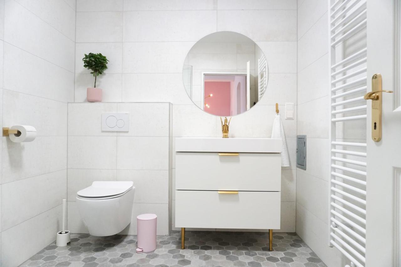 Vibrant Design - Full Kitchen - Wi-fi - 18 Mins To Centre Viena