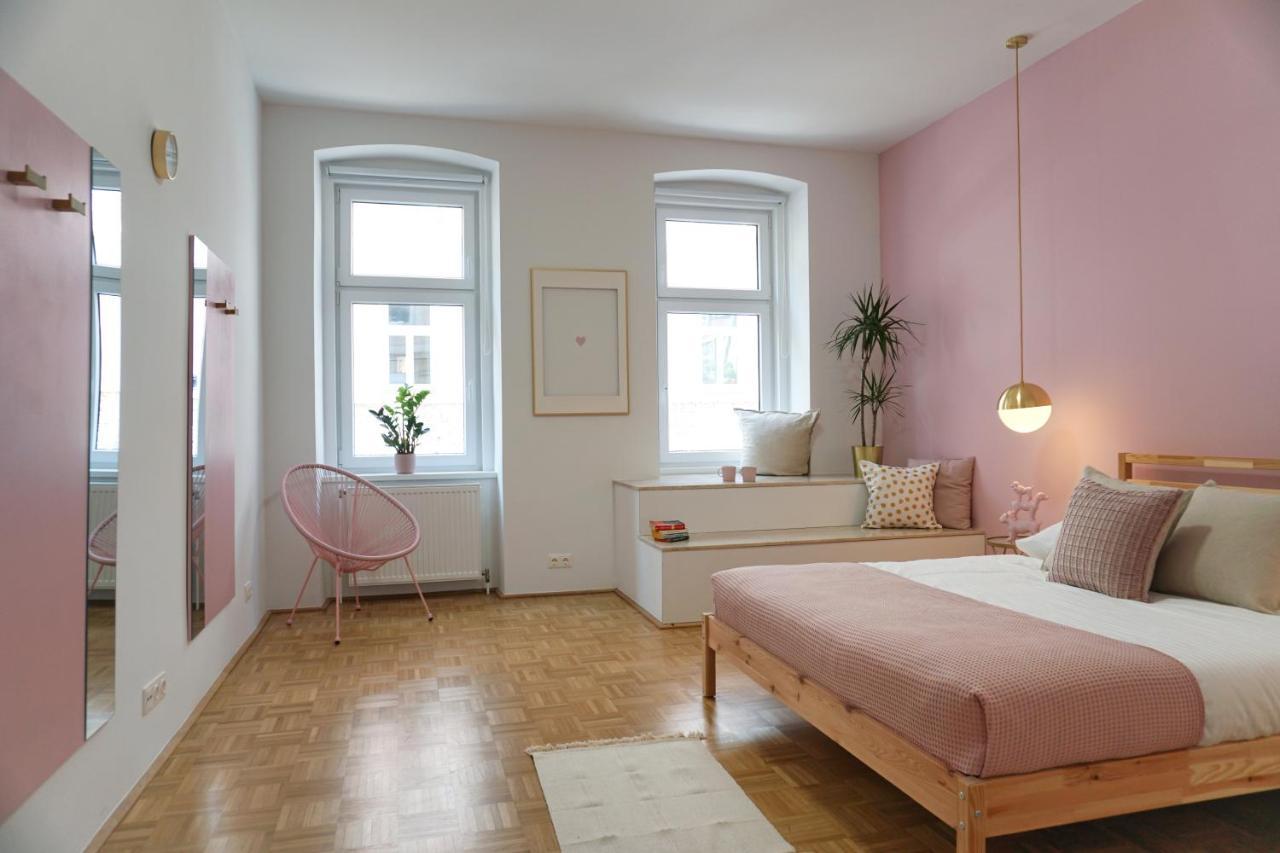 Apartamento Vibrant Design - Full Kitchen - Wi-fi - 18 Mins To Centre Viena
